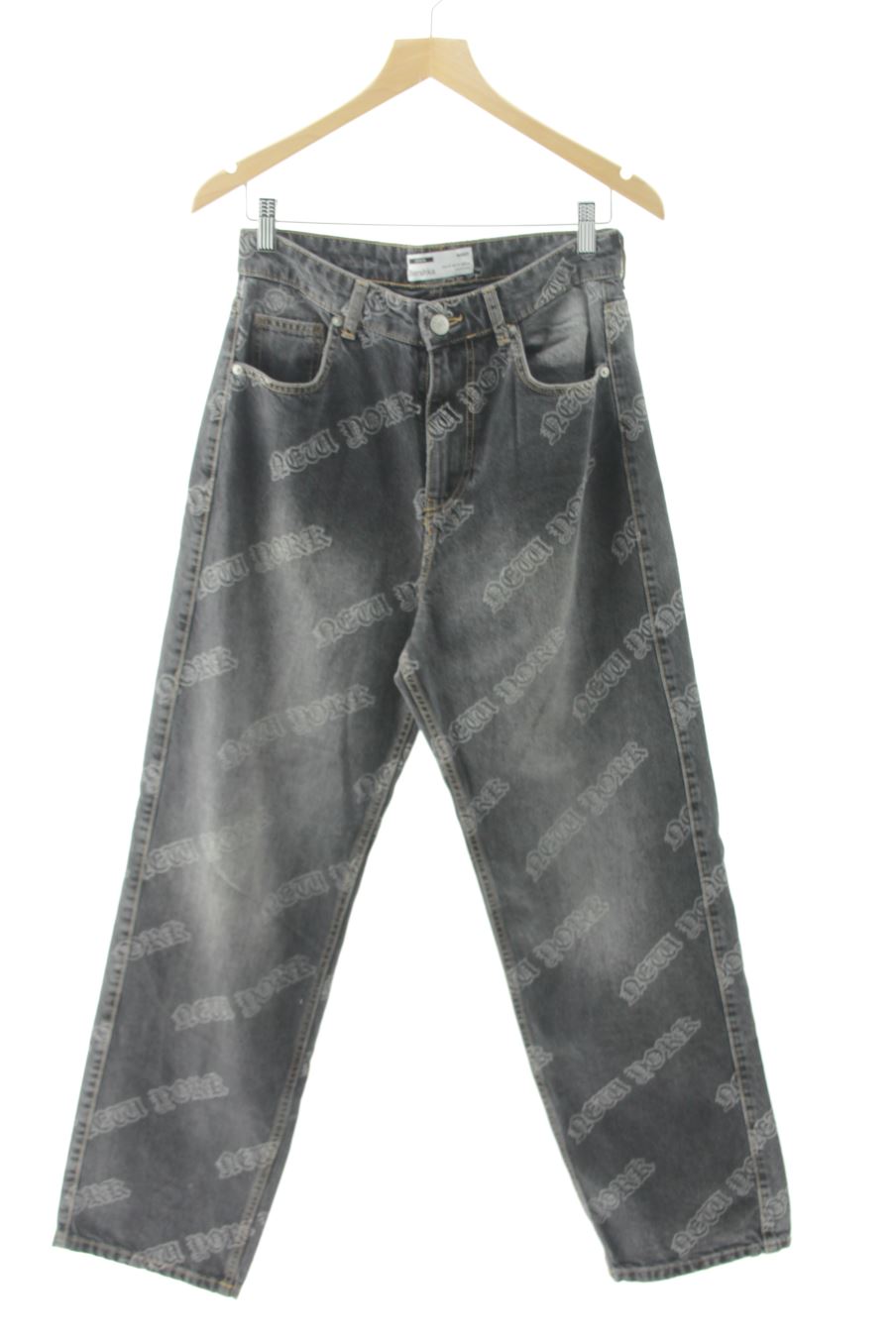 Jeans Bershka de la taille 36, de couleur imprimés de denim