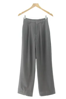 Pantaloni 32 Stradivarius, foto 1 di 2