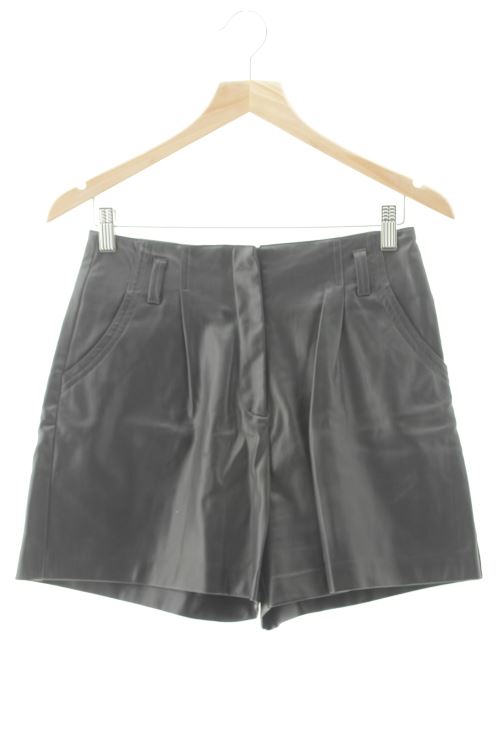 Pantalón corto