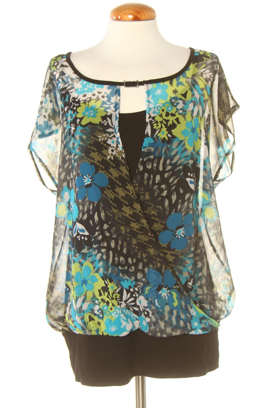 Blusa a maniche corte de woman.code de la talla XL, de color stampato