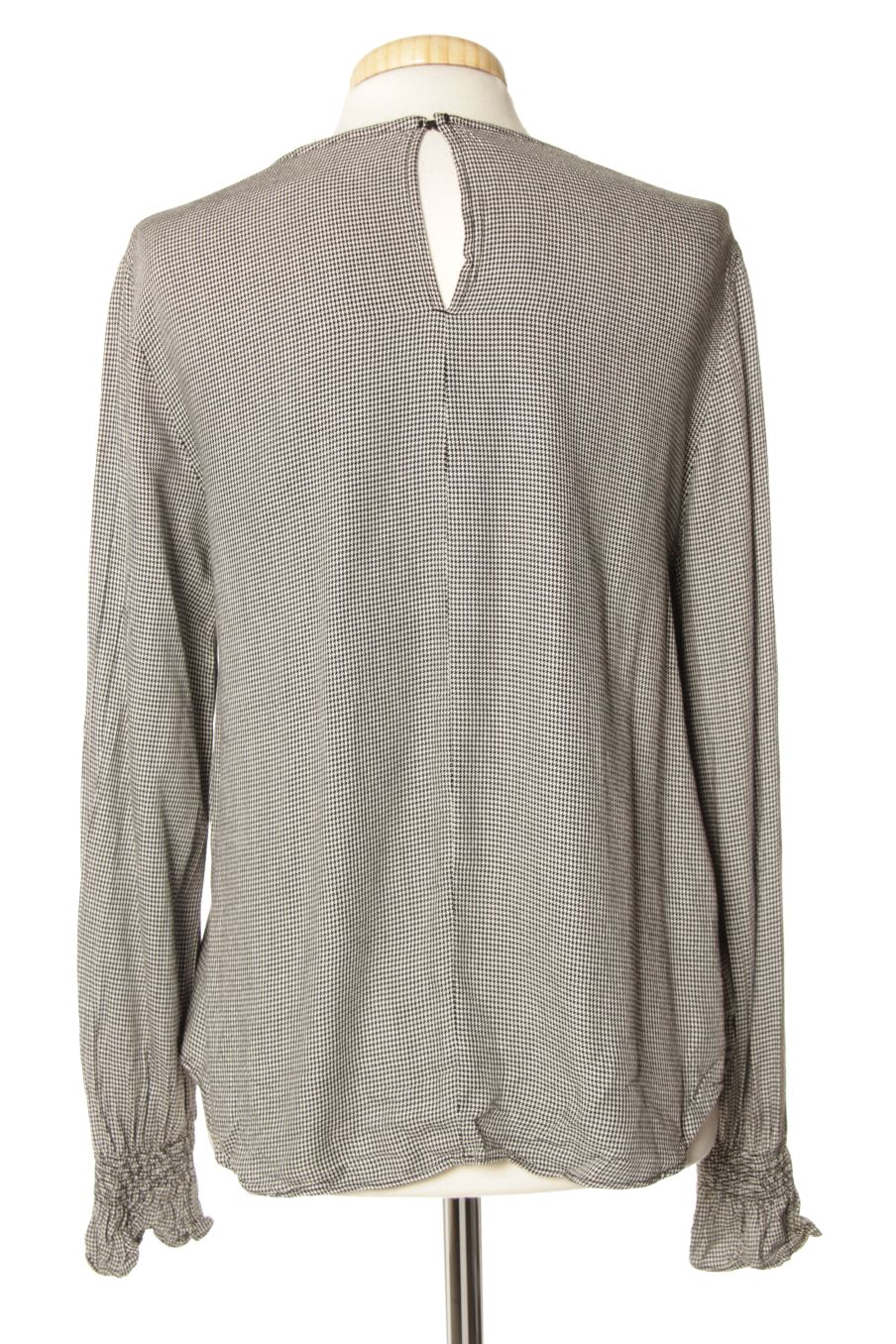 Blouse à manches longues H&M de la taille 34, de couleur noir