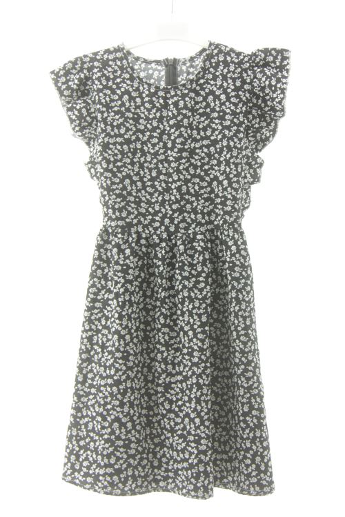 Aufwändiges Kleid