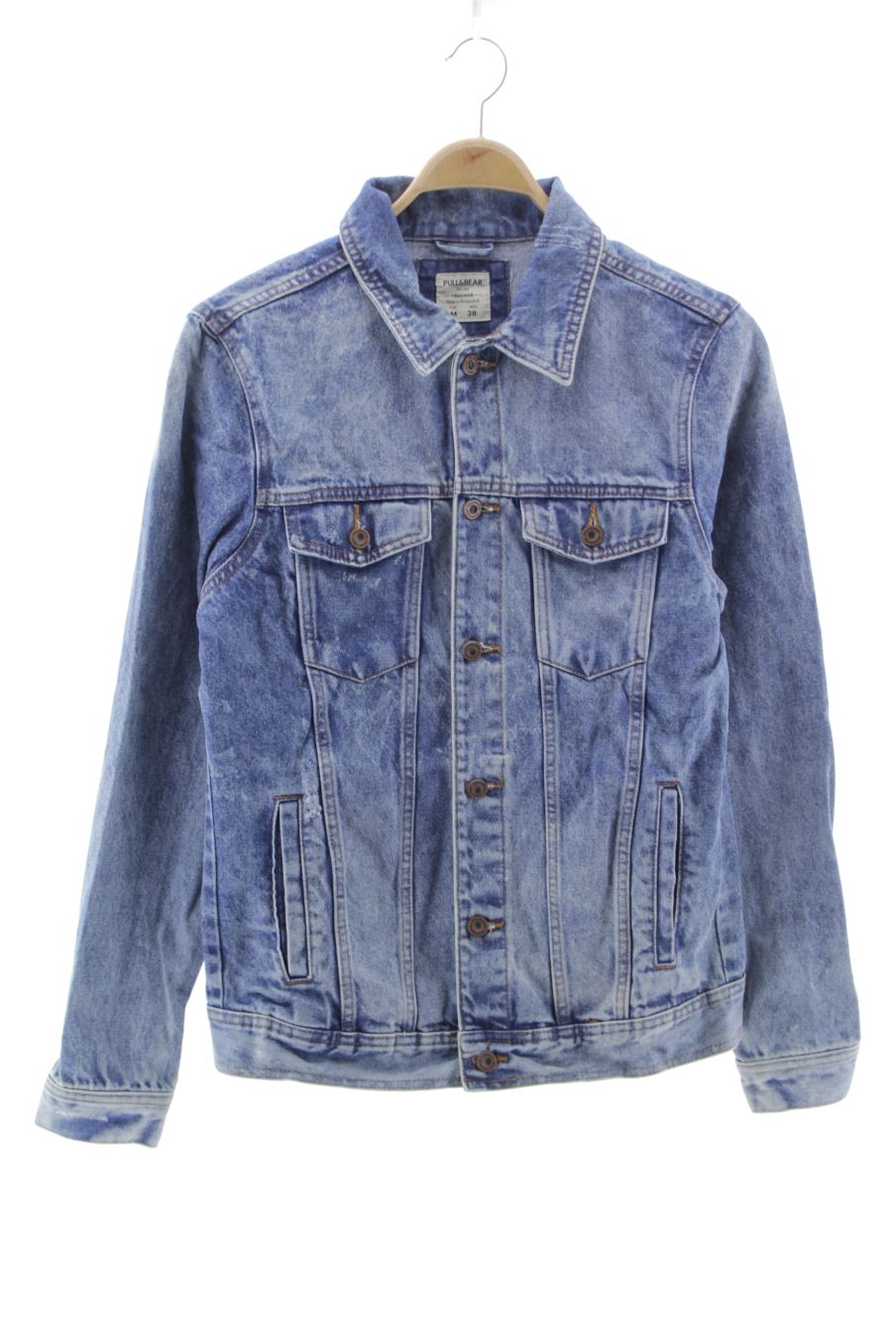 Cazadora de Pull & Bear de la talla M
