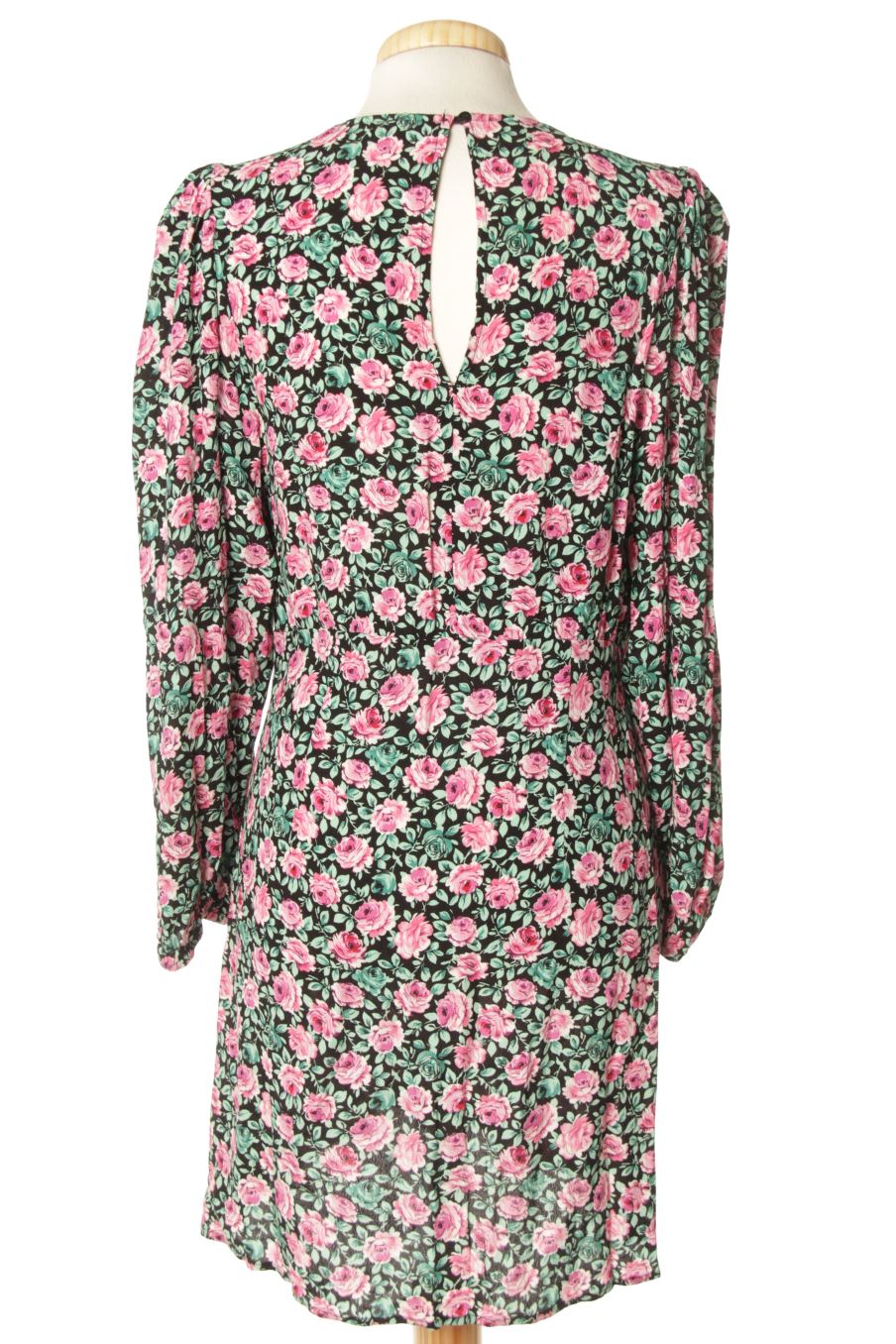 Vestido casual de Zara de la talla S, de color flores