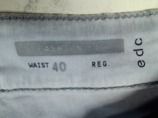 Jeans Edc (ESPRIT) de la taille 40, de couleur bleu de denim