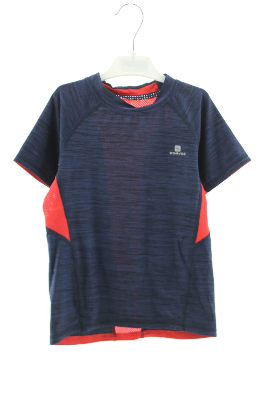 T-shirt Domyos (DECATHLON) de la taille 4 ans de seconde main