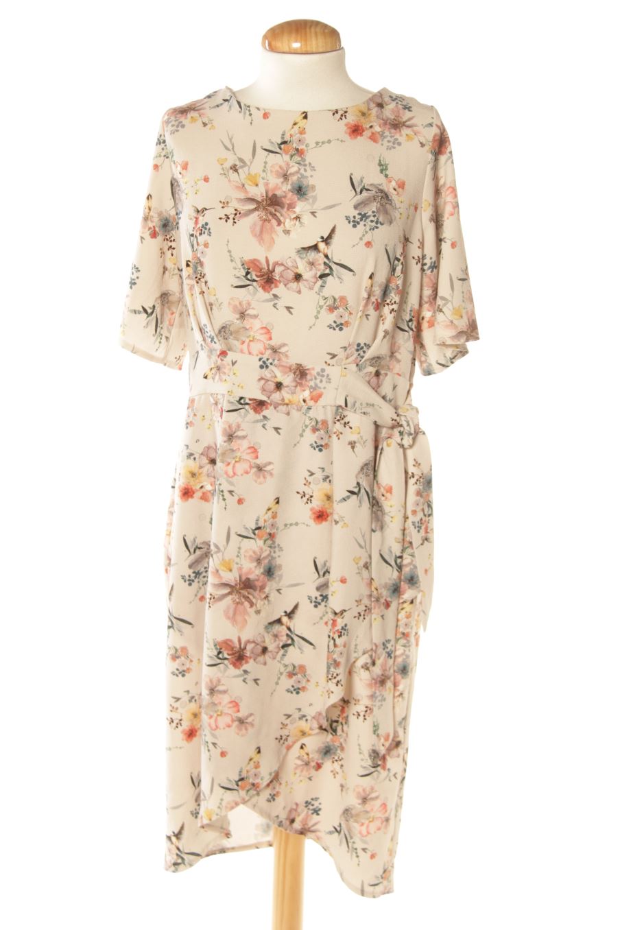 Vestido elegante de Closet de la talla 44, de color flores