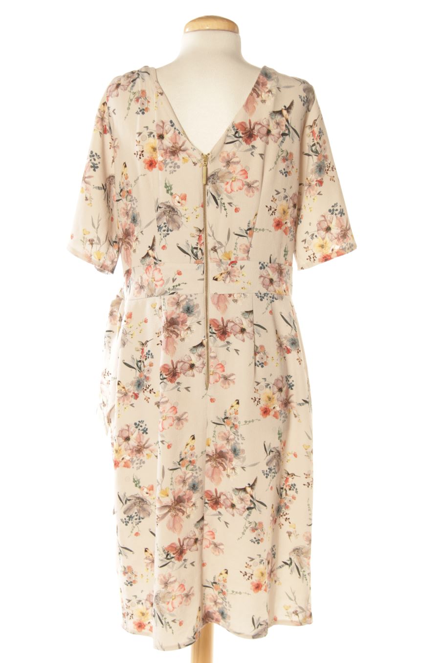 Vestido elegante de Closet de la talla 44, de color flores
