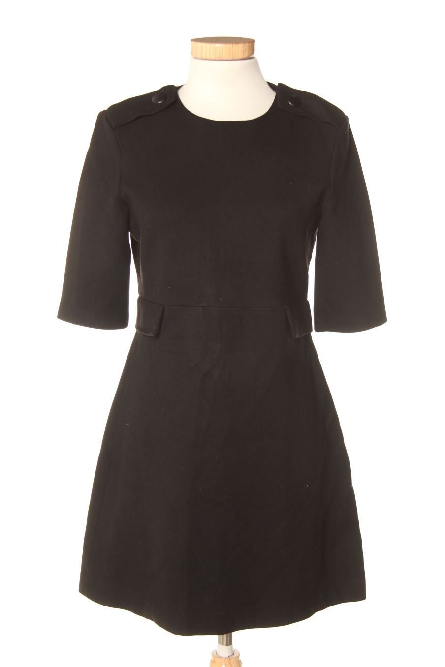 Vestido casual de Zara de la talla M, de color negro