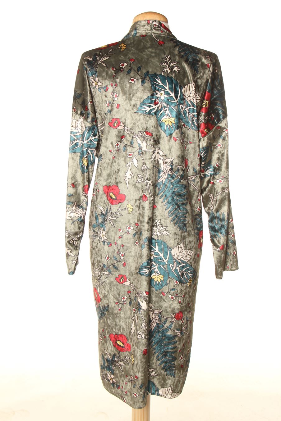 Kimono de Made in italy de la talla M, de color flores
