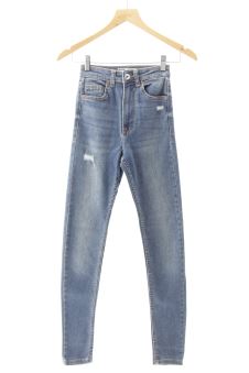 Jeans 32 Bershka, photo 1 sur 2