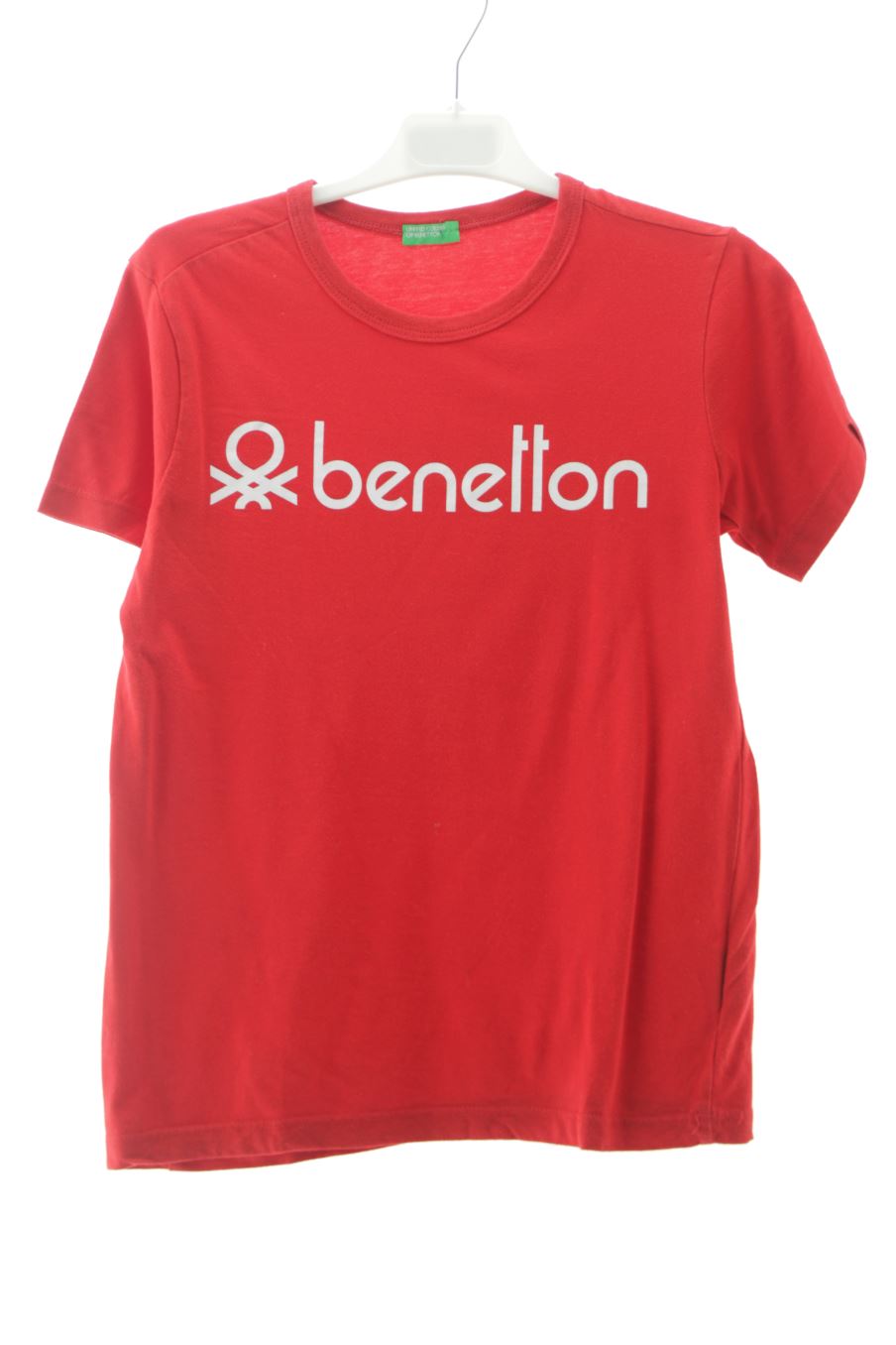 T-shirt Benetton de la taille 8 ans de seconde main