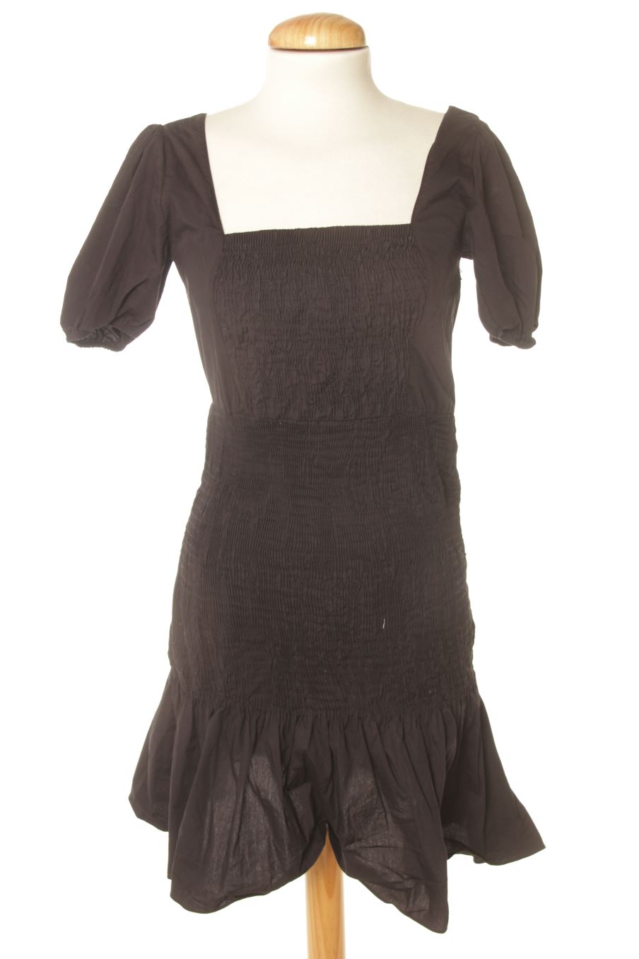 Vestido casual de Zara de la talla S, de color negro