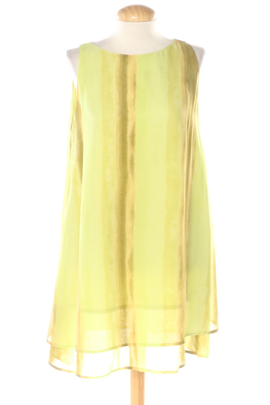 Robe casual Zara de la taille M, de couleur imprimés