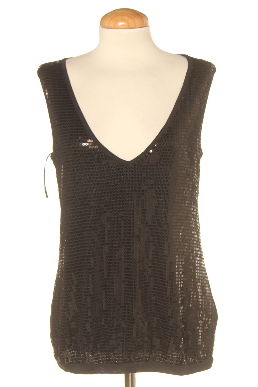 Top de Yessica (C&A) de la talla 40, de color negro