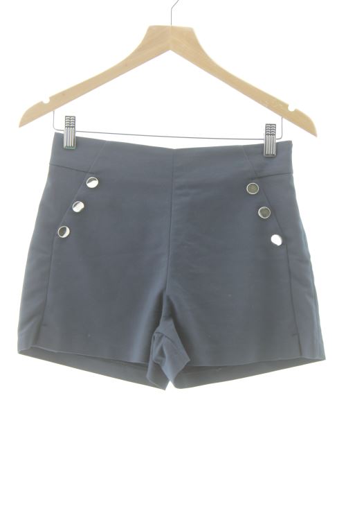 Pantalón corto