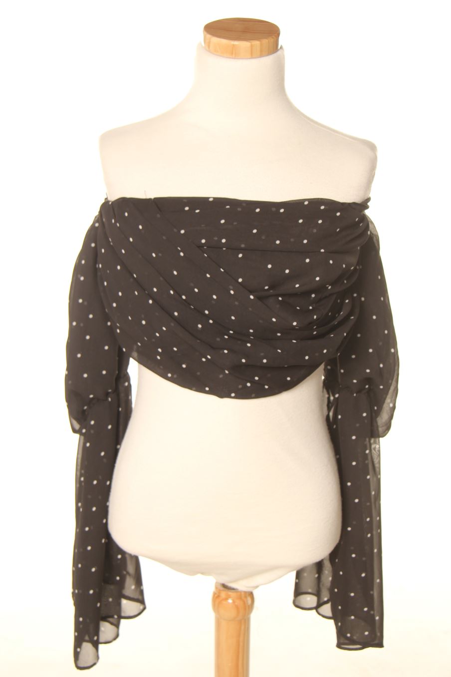 Blouse à manches longues Boohoo de la taille 38, de couleur noir