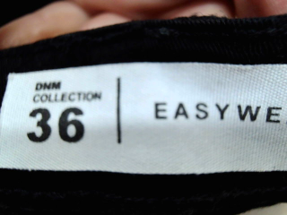 Jeans Easy wear de la taille 36, de couleur noir de denim