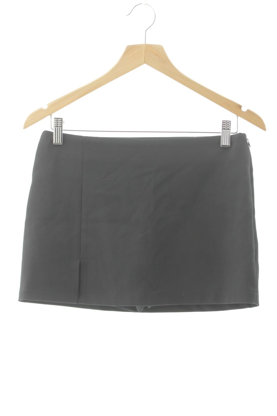 Jupe Bershka de la taille S, de couleur noir