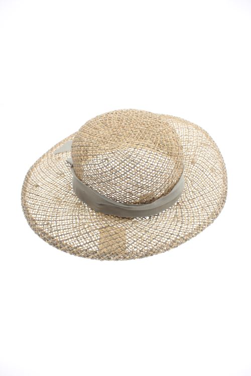 Chapeaux
