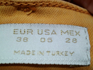 Jeans Zara de la taille 38, de couleur moutarde de denim