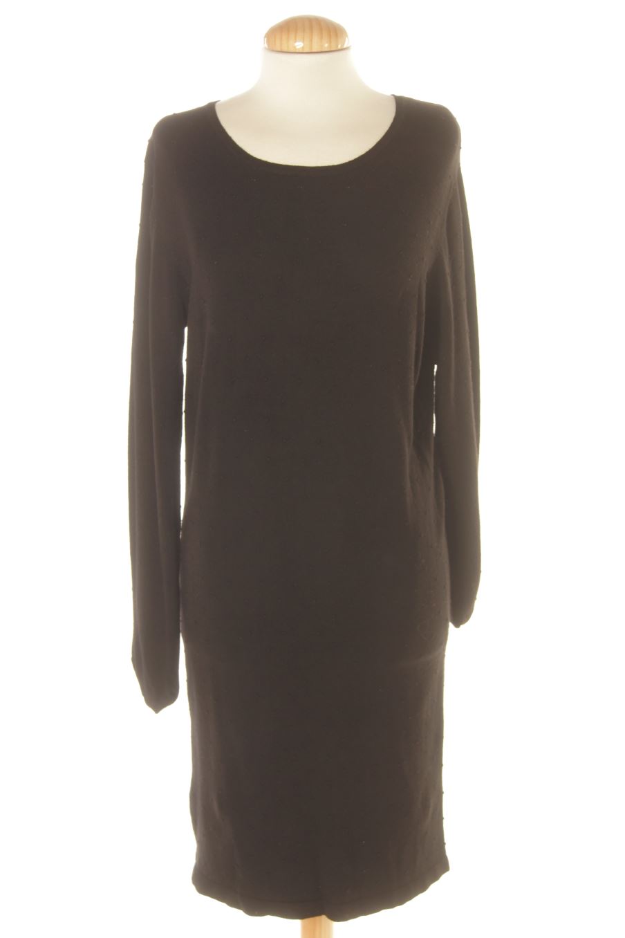 Robe casual Mango de la taille M, de couleur noir
