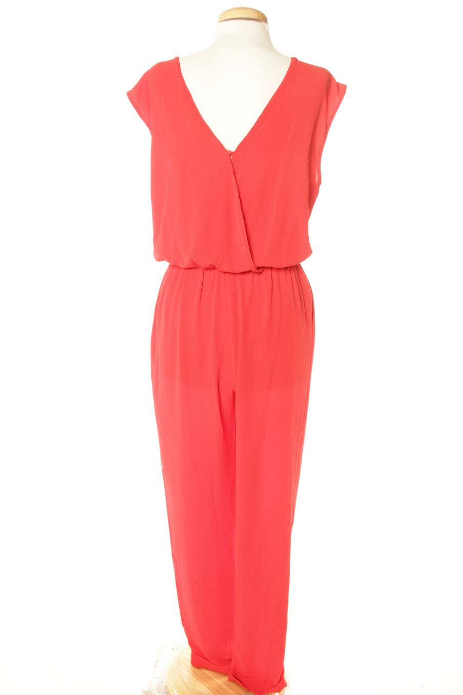 Combinaisons Zara de la taille XS, de couleur rouge