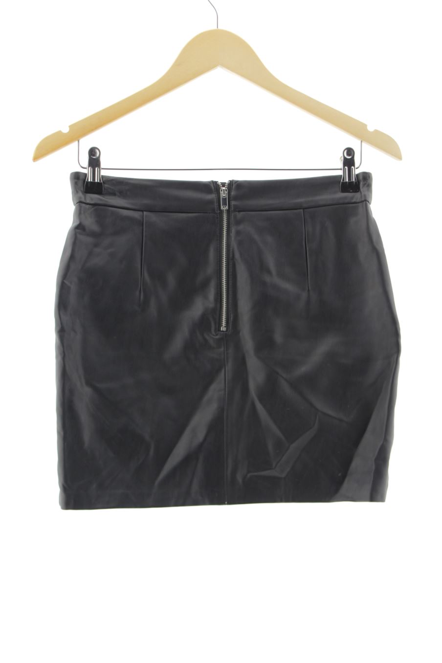 Faldas de Zara de la talla XS, de color negro de sintético