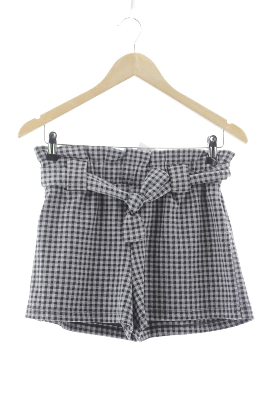 Short Mango de la taille 13 ans avec une étiquette