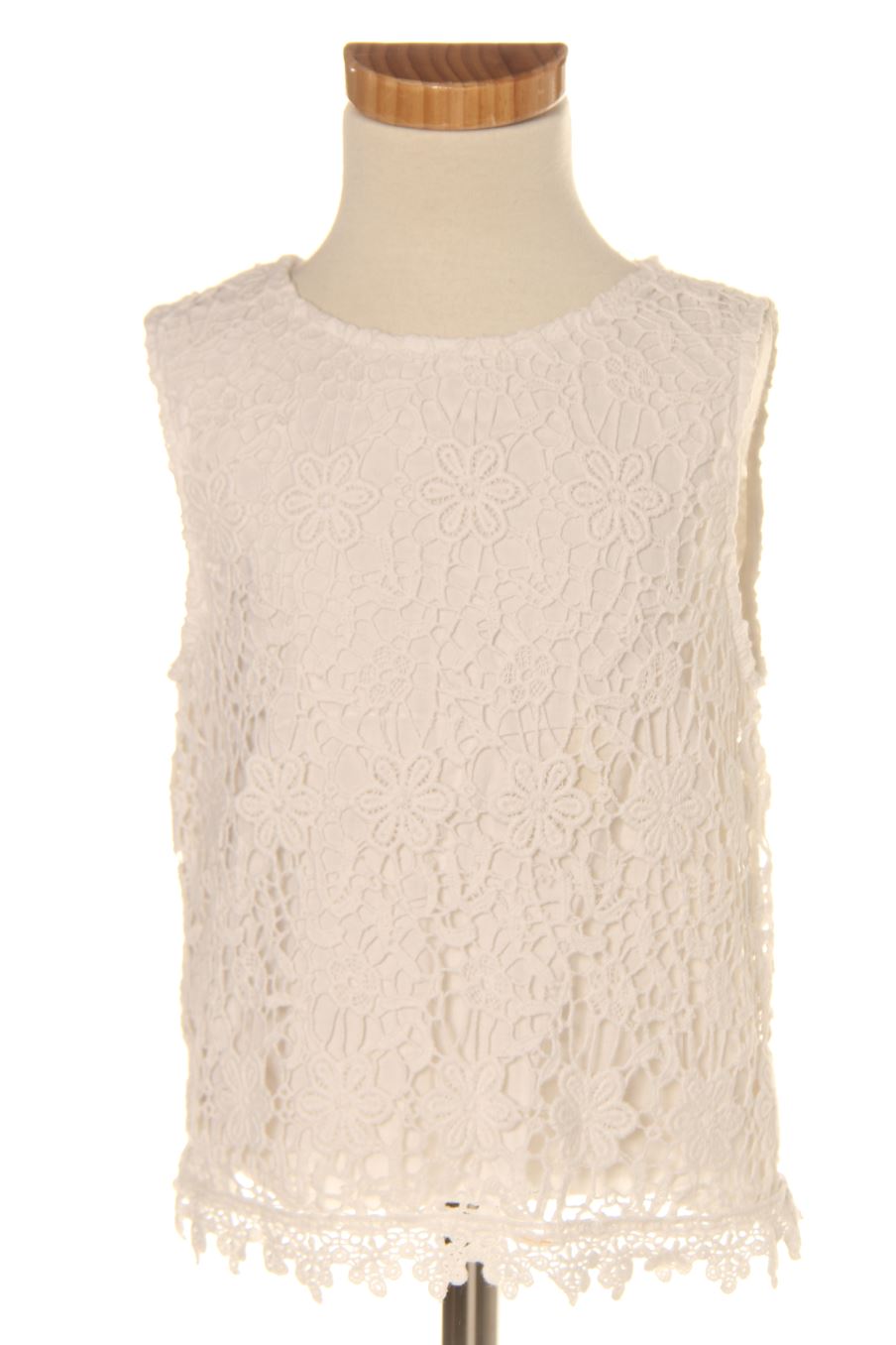 Top Mango de la taille 7 ans avec une étiquette