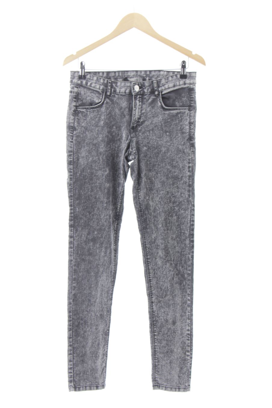 Jeans H&M de la taille 38, de couleur gris de denim