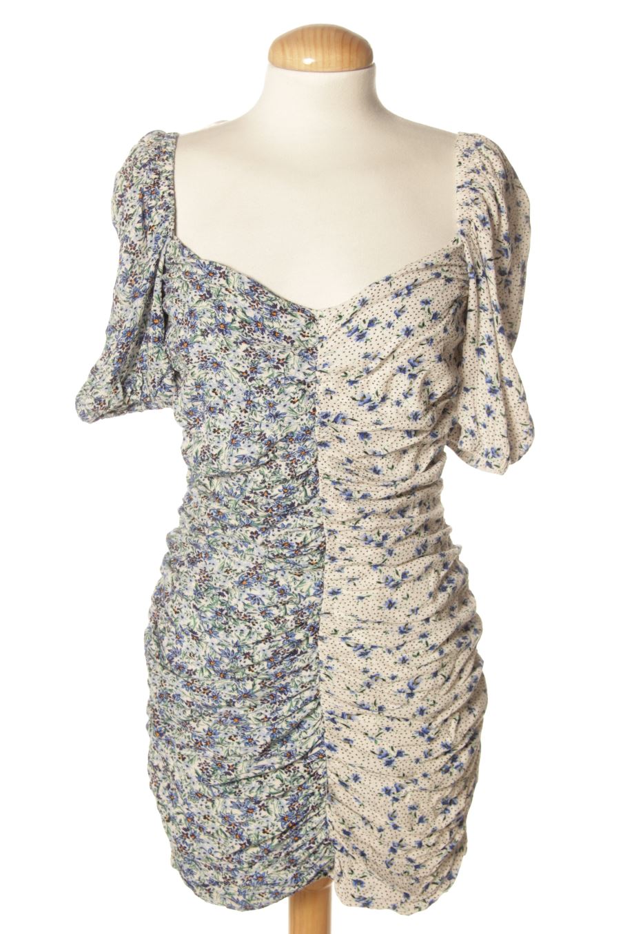 Robe casual Stradivarius de la taille S, de couleur imprimés