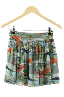 Aufwändiger Rock S natura