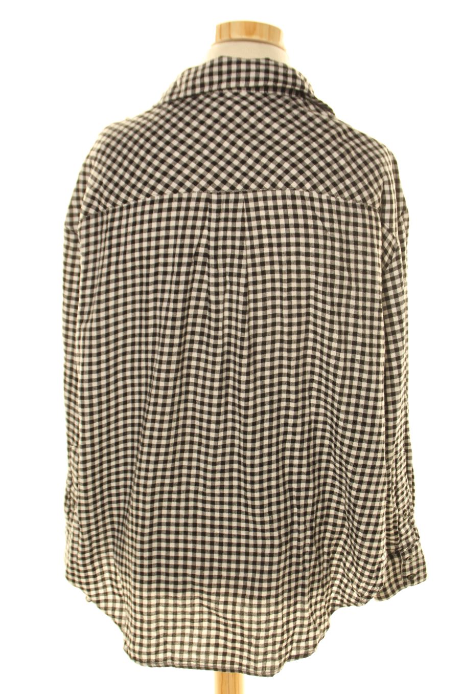 Camisa de H&M de la talla 36, de color cuadros