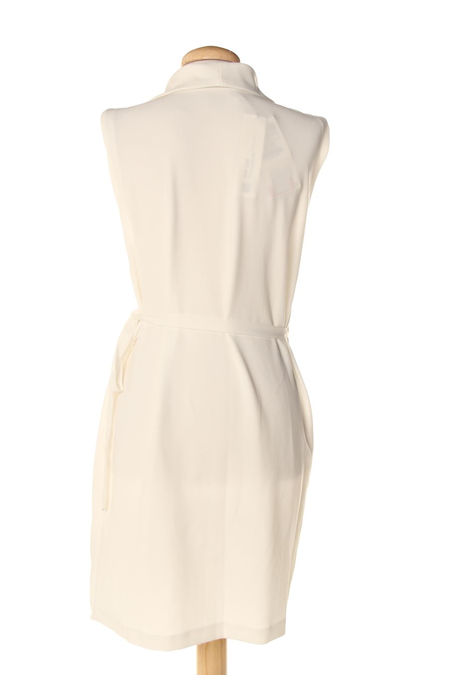 Vestido casual de Zara de la talla L, de color blanco