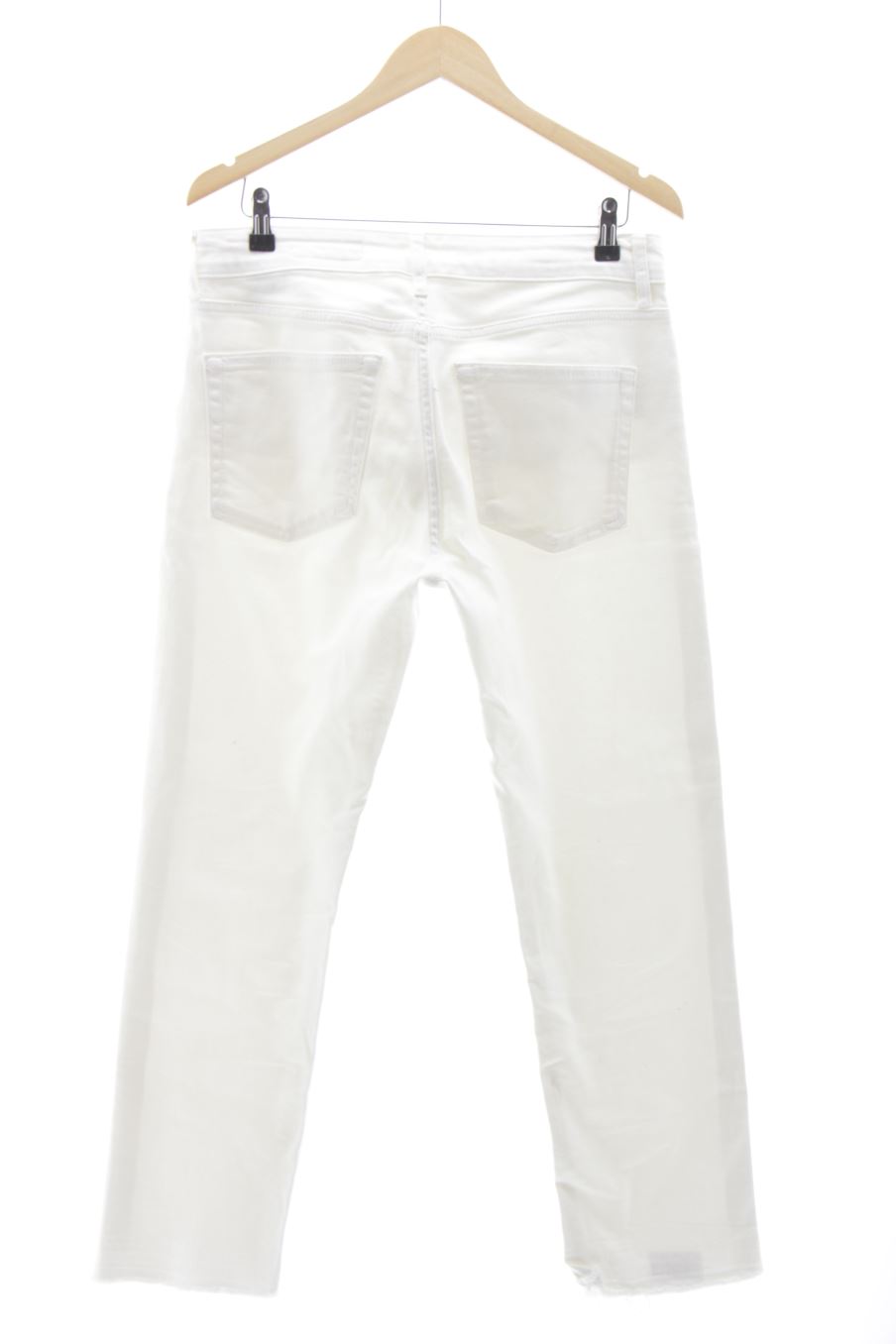 Vaquero de Zara de la talla 40, de color blanco de ropa vaquera