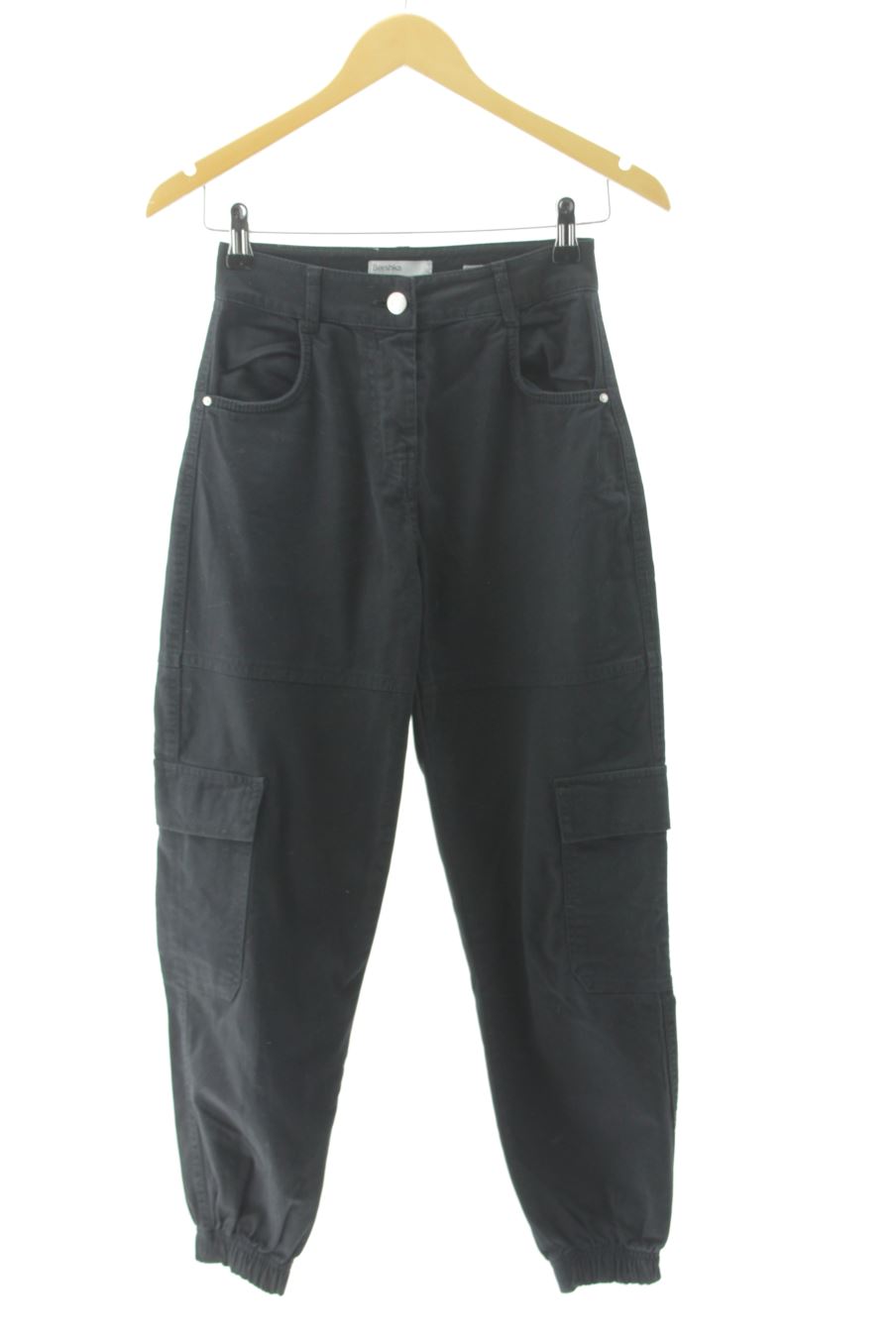 Jeans Bershka de la taille 32, de couleur noir de denim