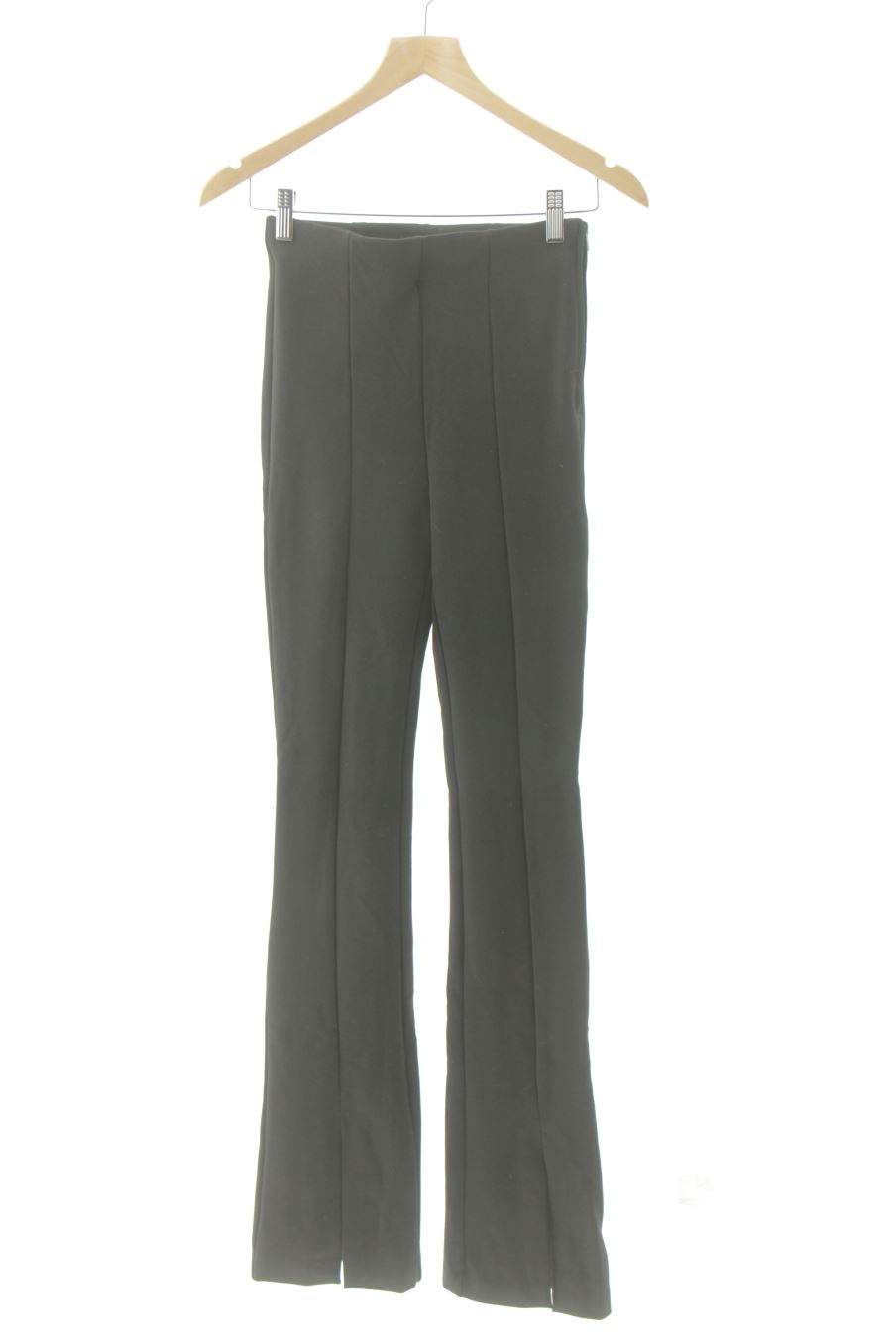 Pantalón Casual de Zara de la talla XS, de color negro
