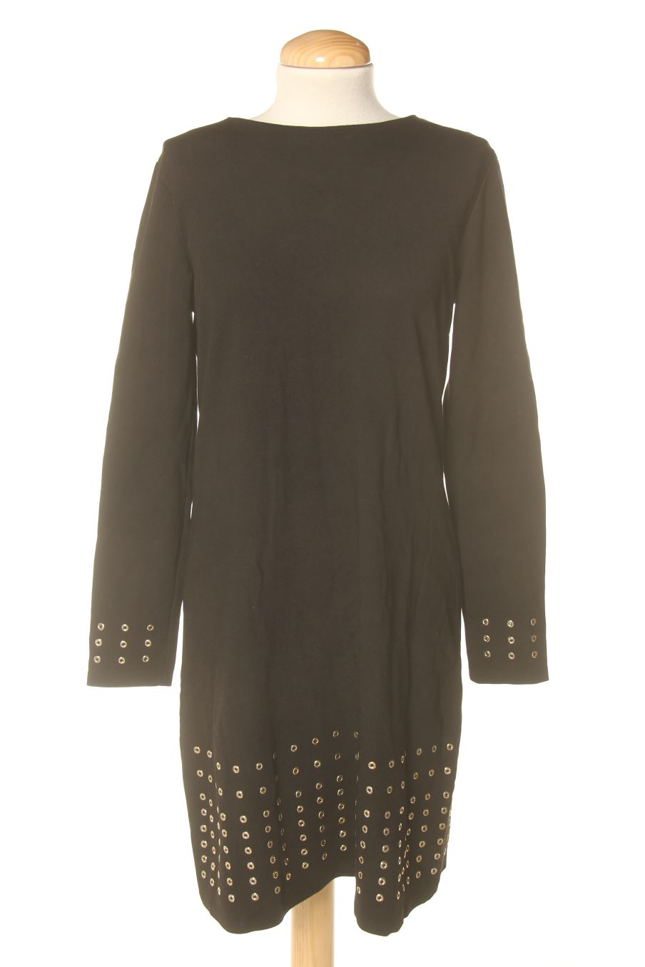 Robe casual LC waikiki de la taille 38, de couleur noir