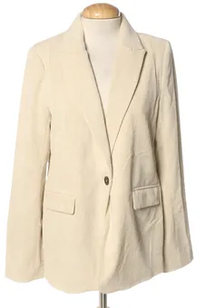 Blazer 36 MKT Studio, foto 1 de 2
