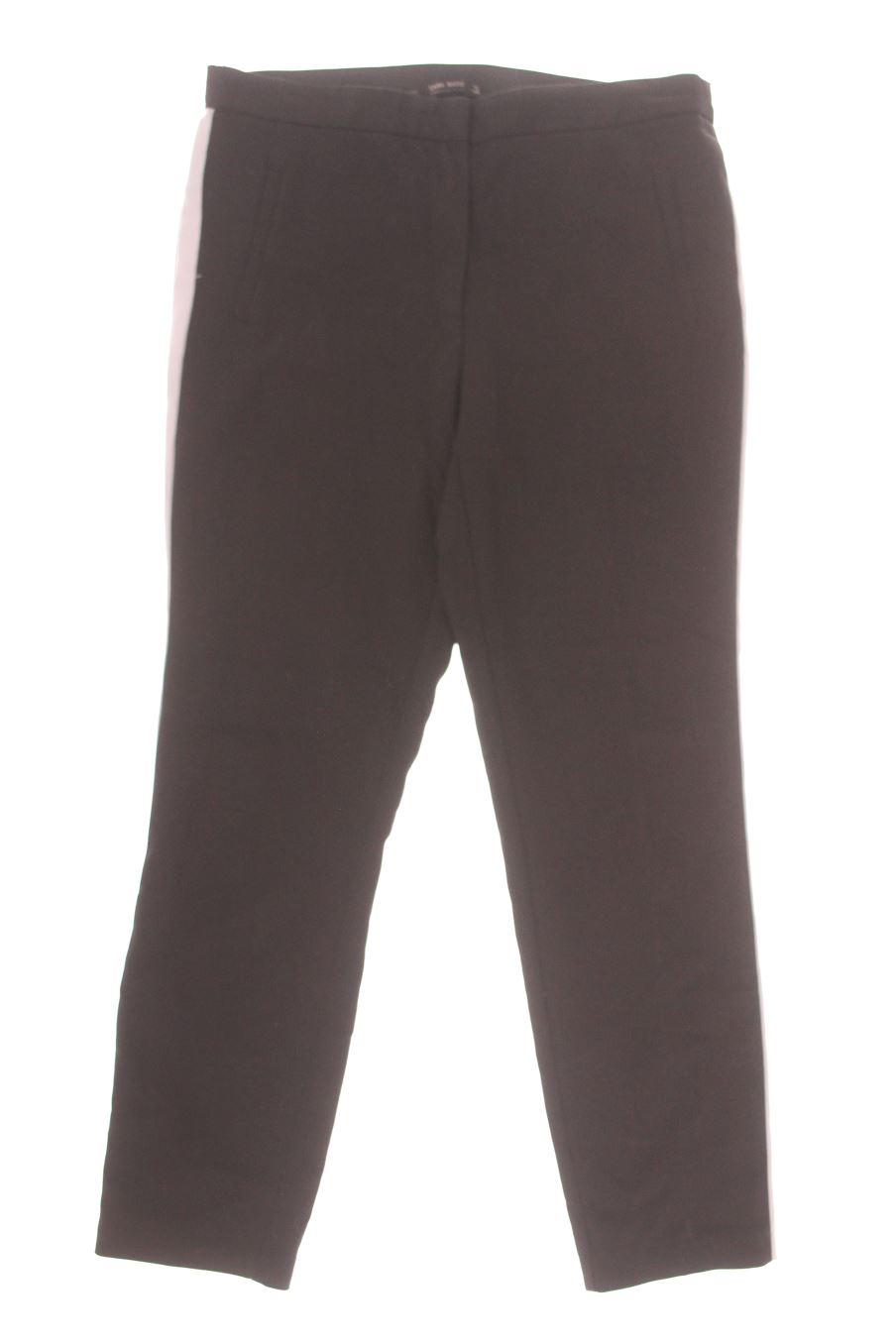Pantalón de Zara de la talla L, de color negro