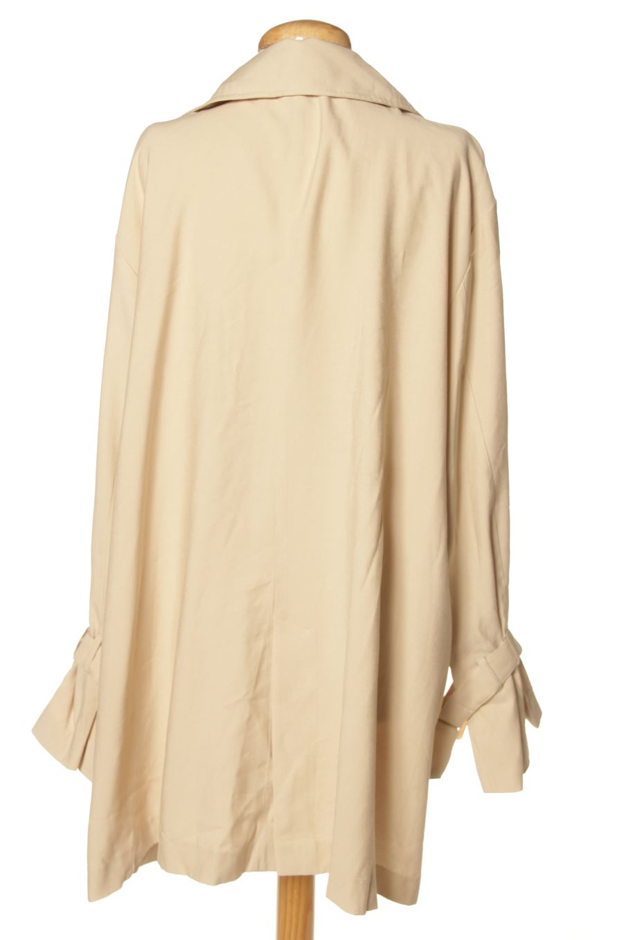 Gabardina de INGNI de la talla XXL, de color beige