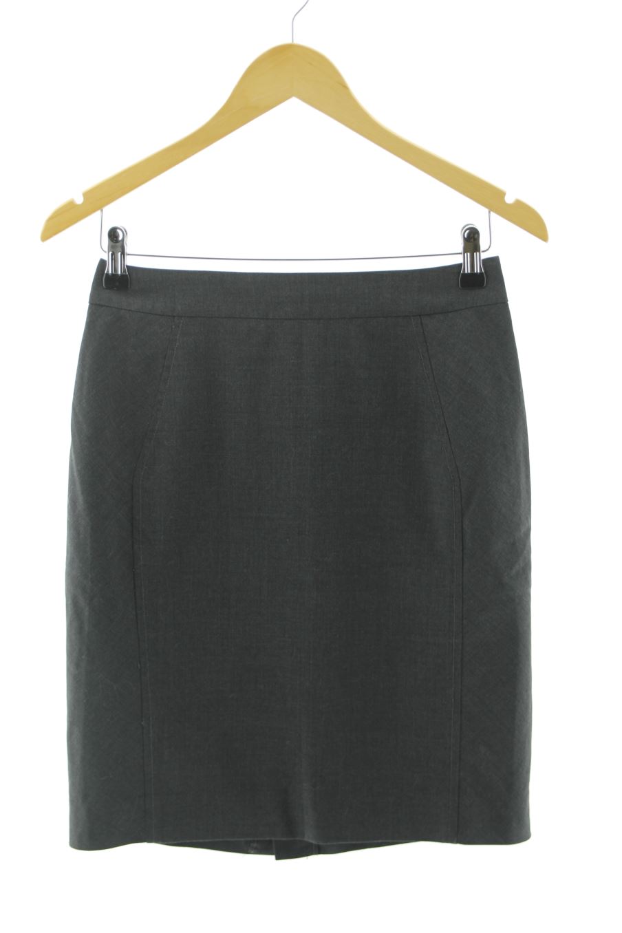 Jupe Bragard de la taille 38, de couleur gris