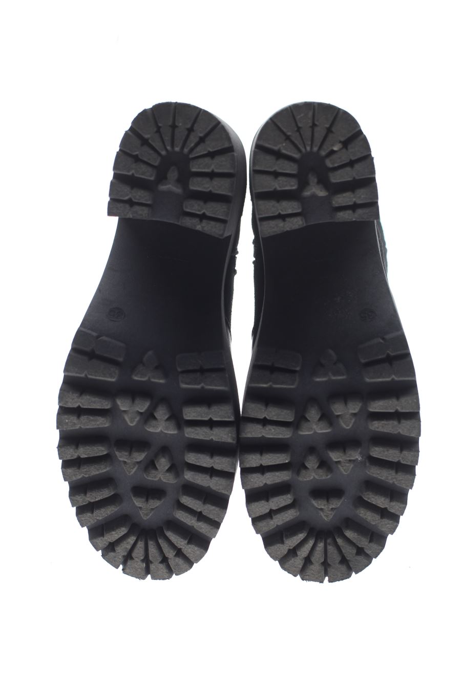 Botines de Camila's de la talla 35, de color negro de