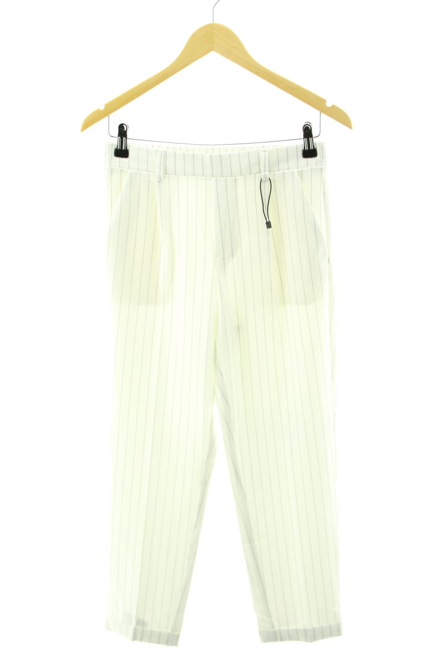 Pantalones de Stradivarius de la talla M, de color blanco