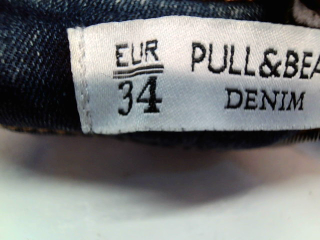 Jeans Pull & Bear de la taille 34, de couleur bleu de denim