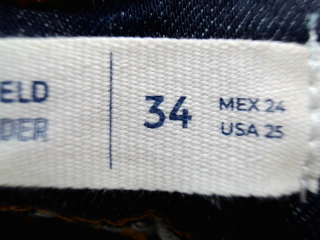 Jeans Springfield de la taille 34, de couleur bleu de denim