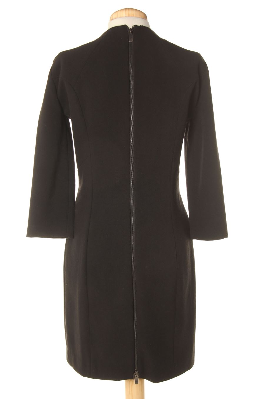 Vestido casual de Trf (ZARA) de la talla L, de color negro