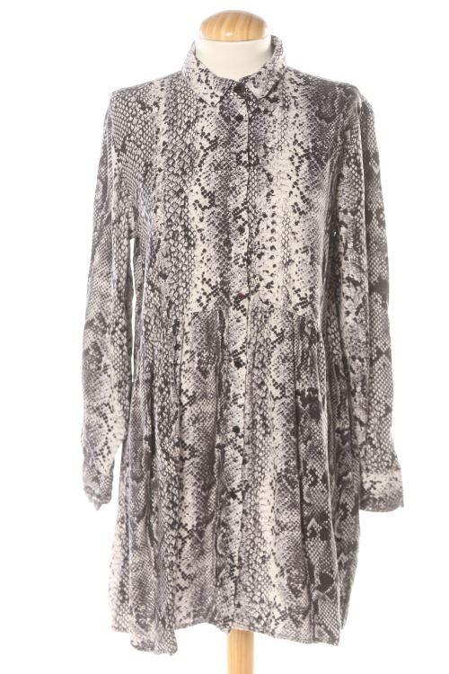 Einfaches Kleid