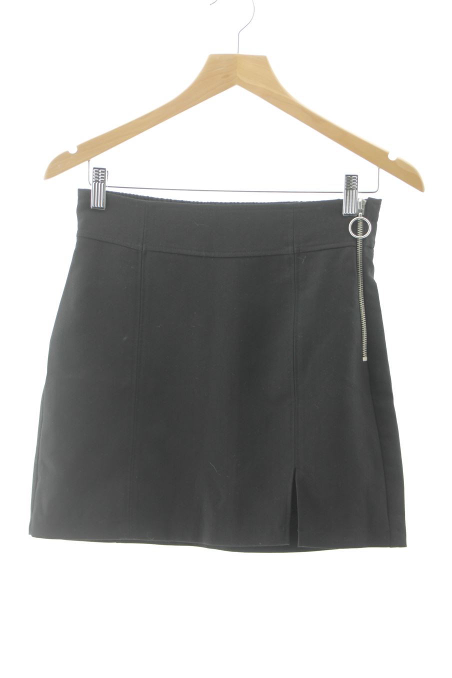 Falda de Bershka de la talla M, de color negro